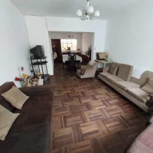 CASA EN VENTA EN SAN MARTIN DE PORRAS