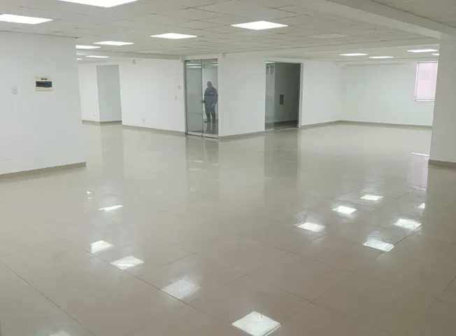 Oficina en alquiler en San Isidro - Imagen 6