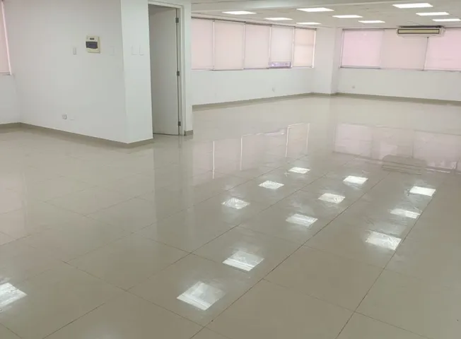 Oficina en alquiler en San Isidro - Imagen 7