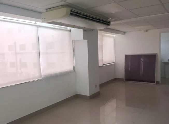 Oficina en alquiler en San Isidro - Imagen 2