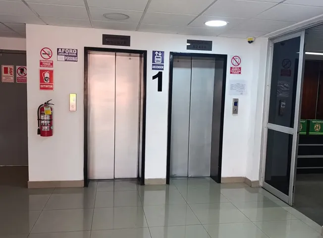 Oficina en alquiler en San Isidro - Imagen 4